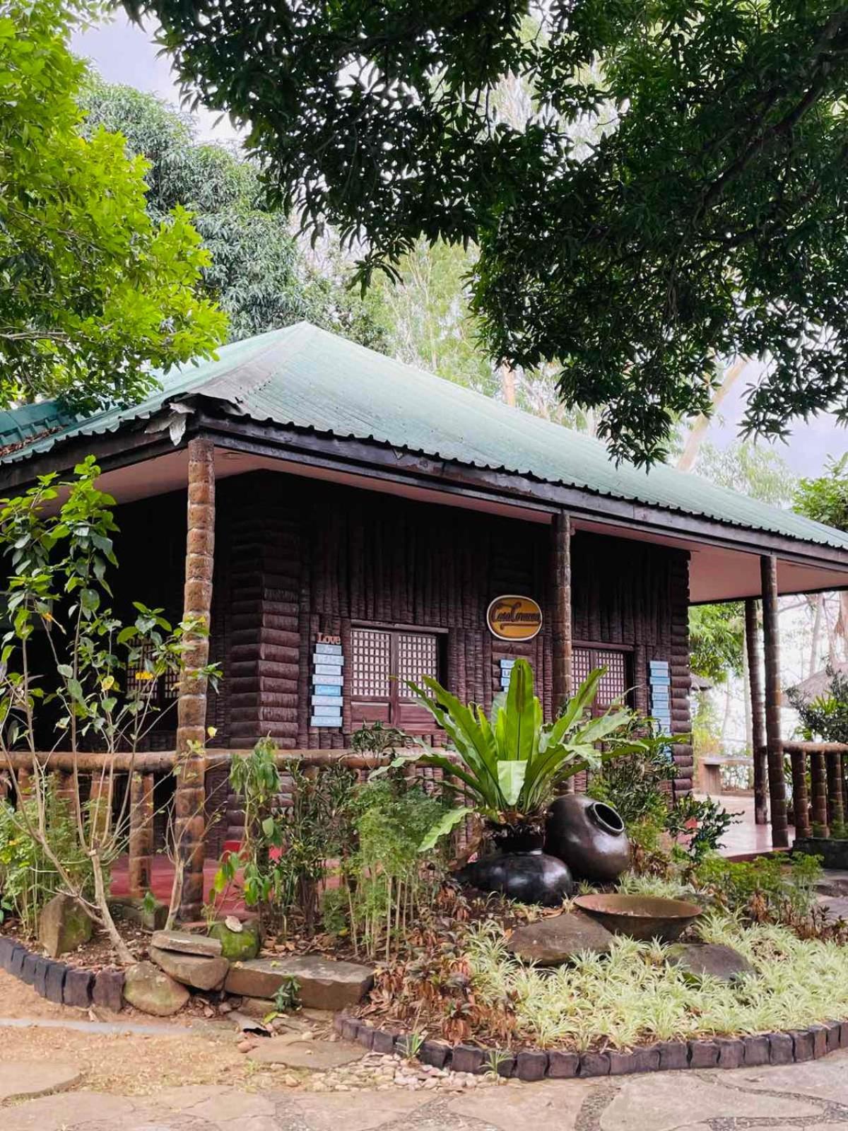 Loreland Farm Resort Antipolo Esterno foto