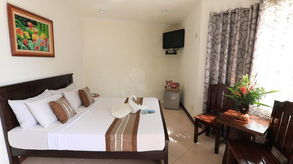 Loreland Farm Resort Antipolo Esterno foto